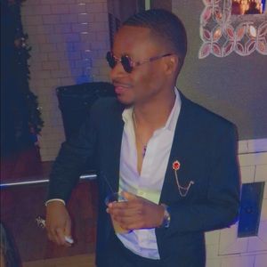 Meet your Posher, Lincoln